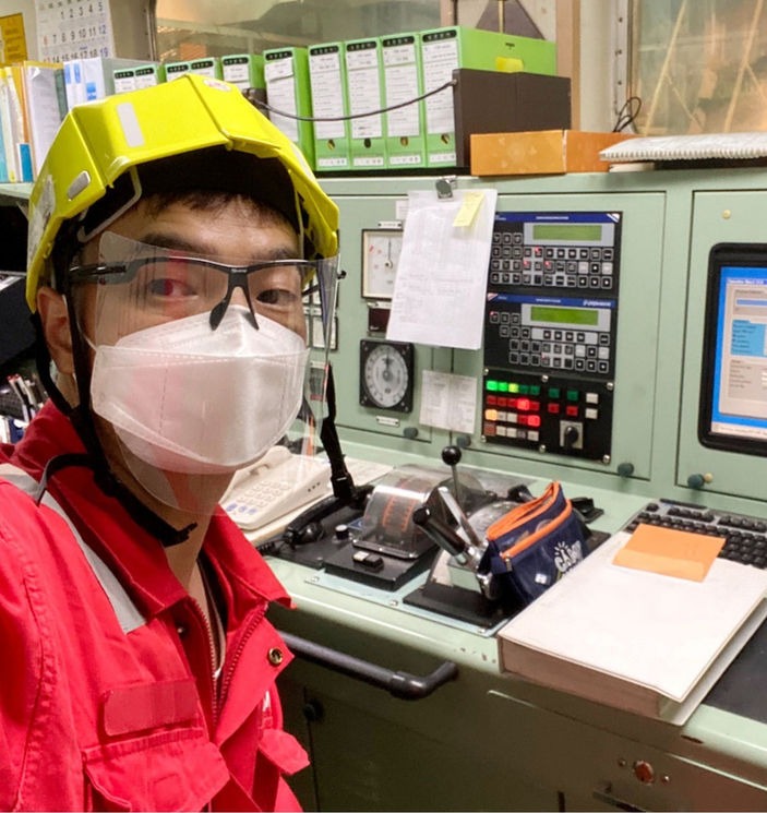 Maritime IT hardware support and onboard computer systems